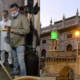 Mosque India Feeds People