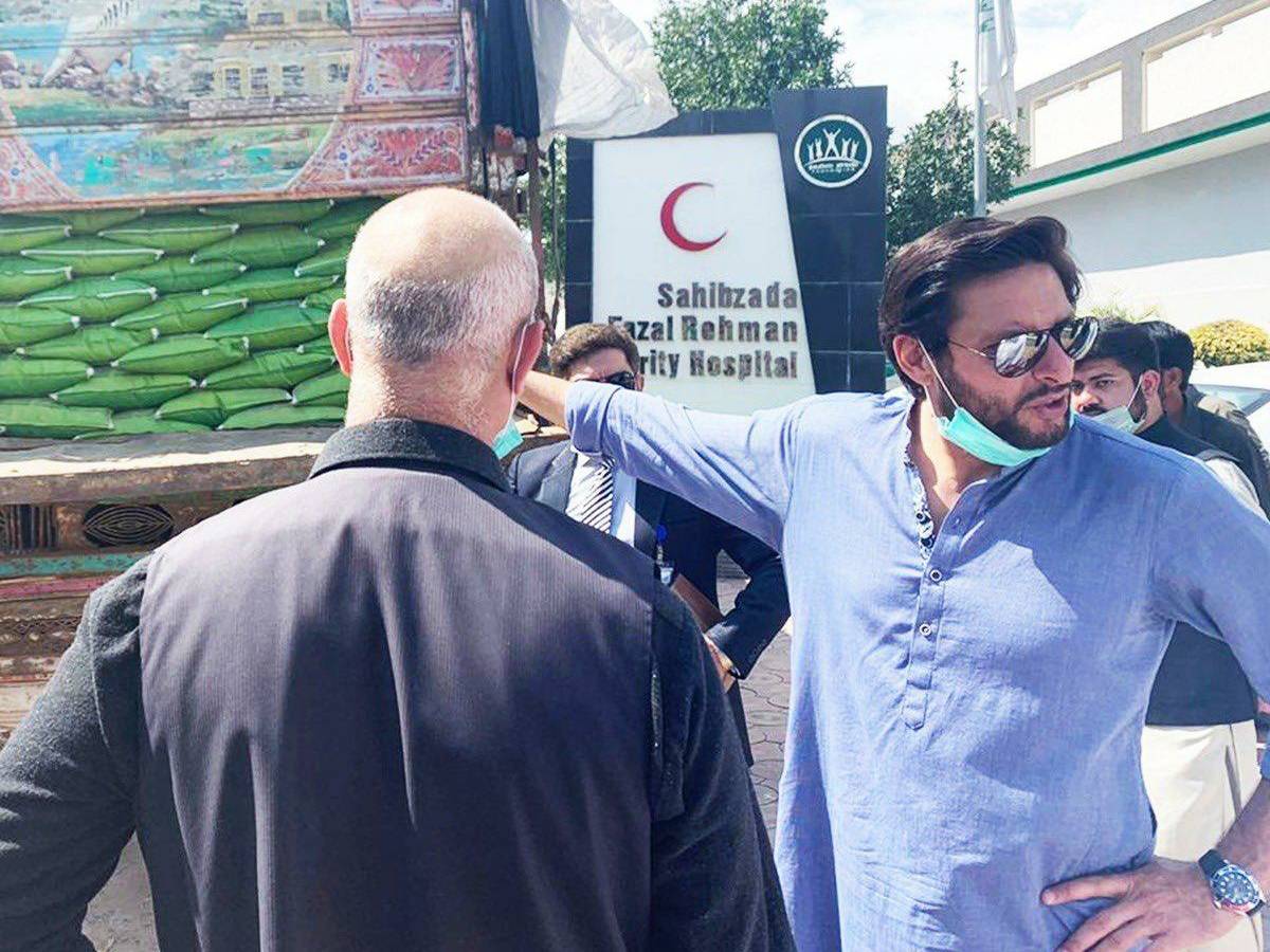 Shahid Afridi Brands Donate Ration