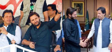 afridi to enter politics