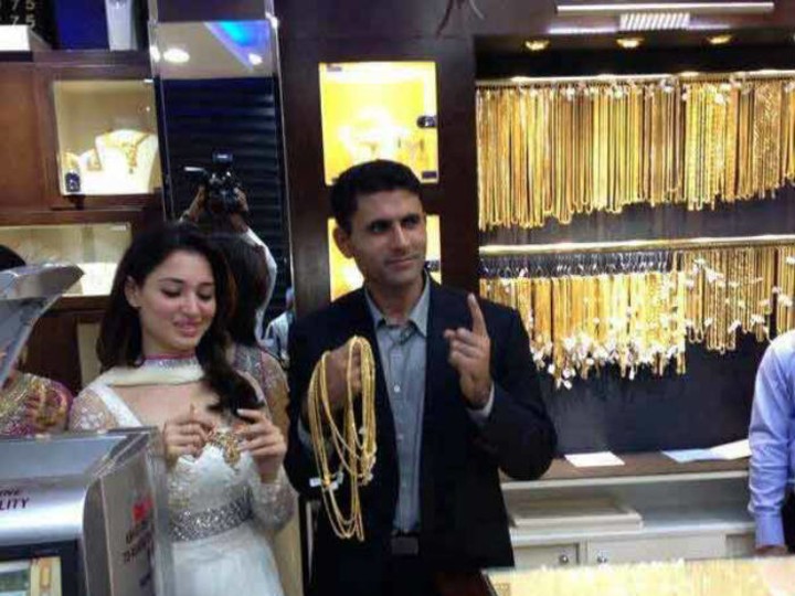 abdul razzaq and tamannah