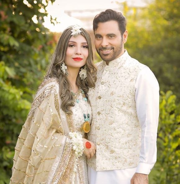 haroon rashid wife farwa