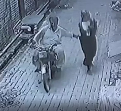 Man Gropes woman