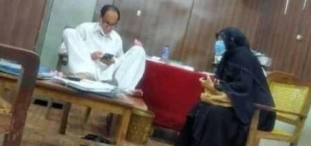 DHO Shikarpur woman uncomfortable