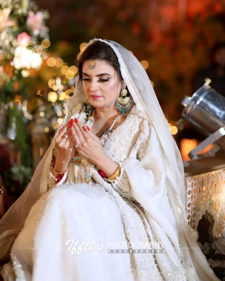 Kashmala Tariq Ties The Knot - Here Are Some Exclusive Pictures From ...
