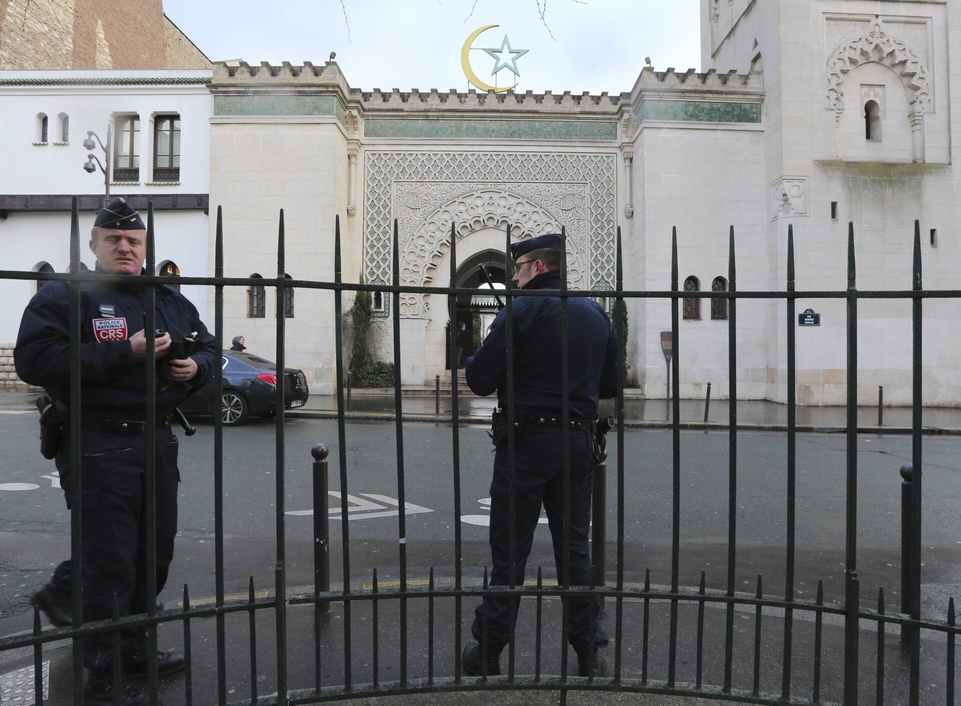 76 Mosques In France May Be Shut Down In ‘Massive & Strong Action