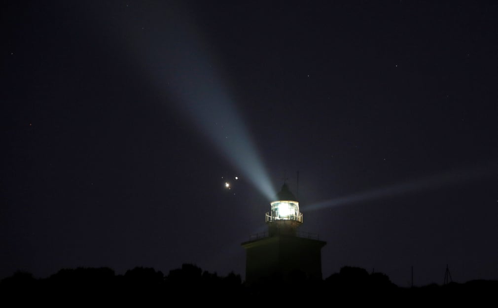 sky shows jupiter staurn conunction