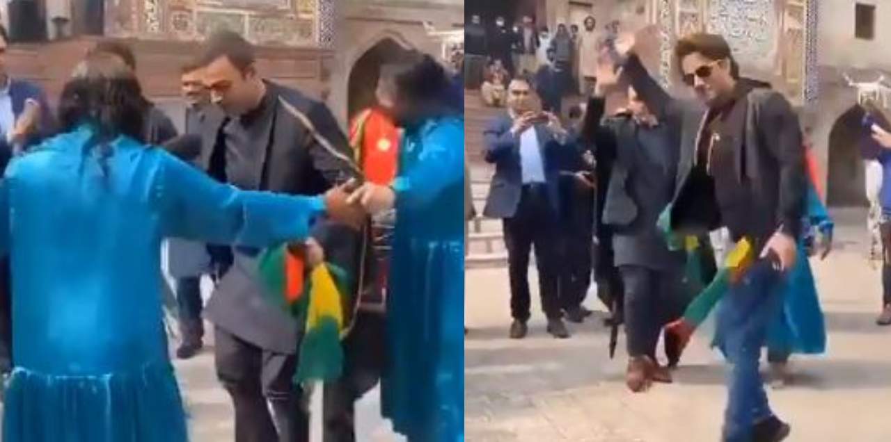 Shaan Ali Zafar dancing wazir khan mosque