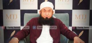 Maulana Tariq Jamil launching Clothing Brand