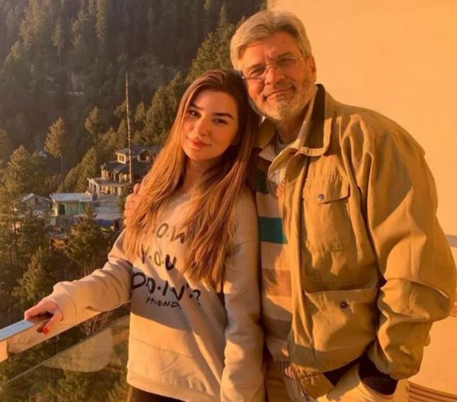 zara naeem dar acca