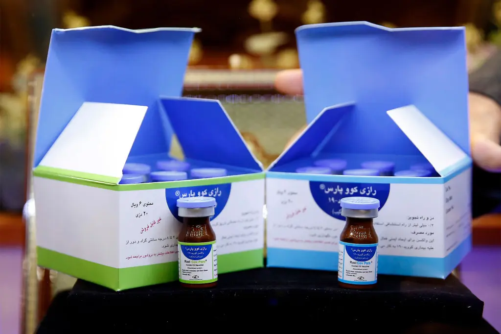 iran vaccine 01.jpg