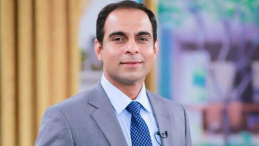 qasim ali shah selfies