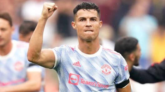 Ronaldo overtakes Messi