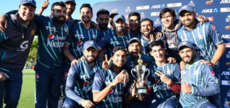 Pakistan wins tri-series