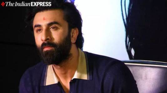 Ranbir Kapoor Clarifies His Statement On Working With Pakistan Artist