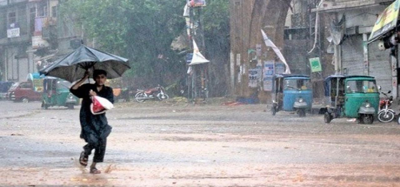Next Month, Artificial rain is "Expected" In Lahore Parhlo