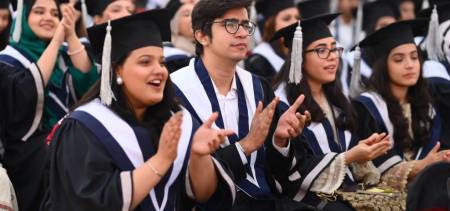 IBA Karachi awards 1,184 degrees at Convocation 2023