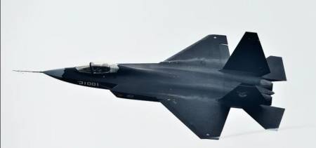 Pakistan's New Plane J-31 Gyrfalcon Takes Flight