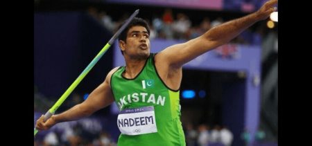 Arshad Nadeem Brings Gold Medal To Pakistan After 40 Years, Nation Celebrates. Arshad Receives Rewards From Politicians And Celebritie