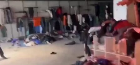 Chaos At The Grand Opening Of A Shopping Mall In Karachi