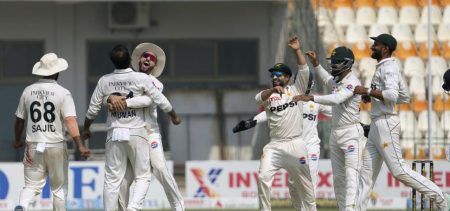 Pakistan defeats England by 152 runs in the 2nd Test, leveling the series 1-1