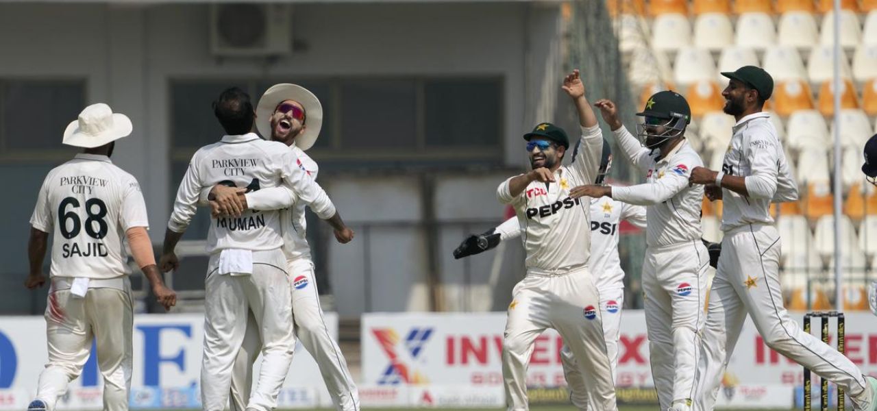 Pakistan defeats England by 152 runs in the 2nd Test, leveling the series 1-1